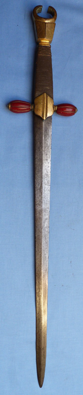 1700-gilt-chalcedony-dagger-1