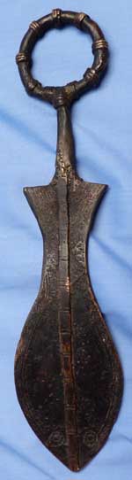 african-19th-century-bronze-fish-cosh-1