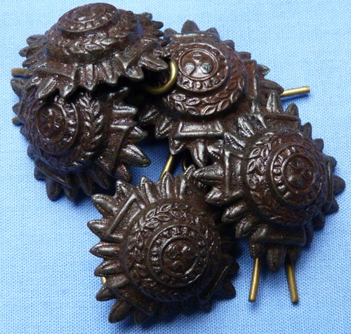 british-buttons-pips-collection-7