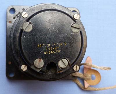 british-ww2-lancaster-bomber-fuel-gauge-2