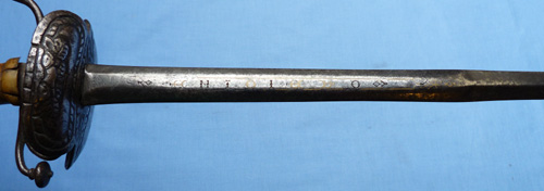 english-1640-dish-hilt-sword-10