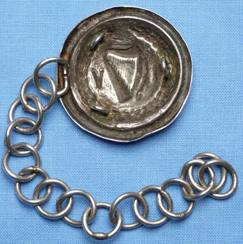 irish-volunteers-silver-cloak-badge-3