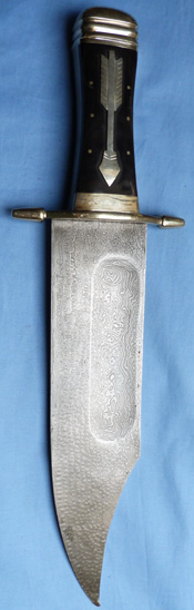 massive-bowie-knife-1