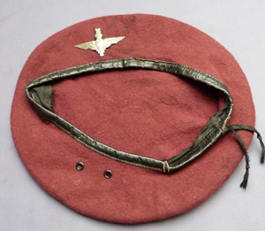 ww2-parachute-beret-2