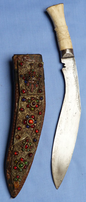 small-decorated-kukri-2