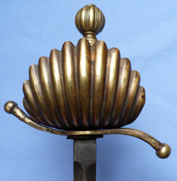 victorian-main-gauche-2