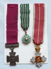 Set of C.WW2 British Miniature Medals Including Victoria Cross